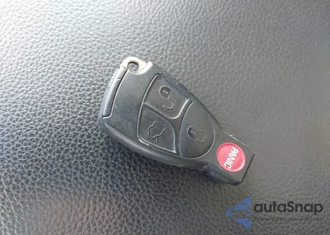 2006 Mercedes-Benz R 500 4Matic z USA, uszkodzony, nr VIN 4JGCB75E16A007770